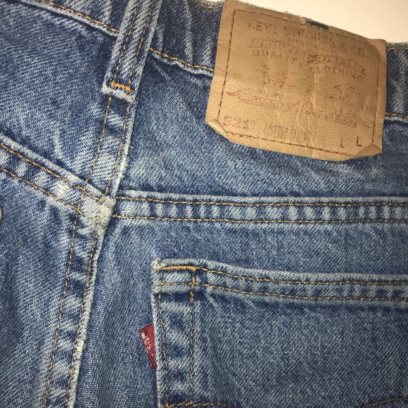 VINTAGE LEVIS 🦋✨ - Picture 4 of 5